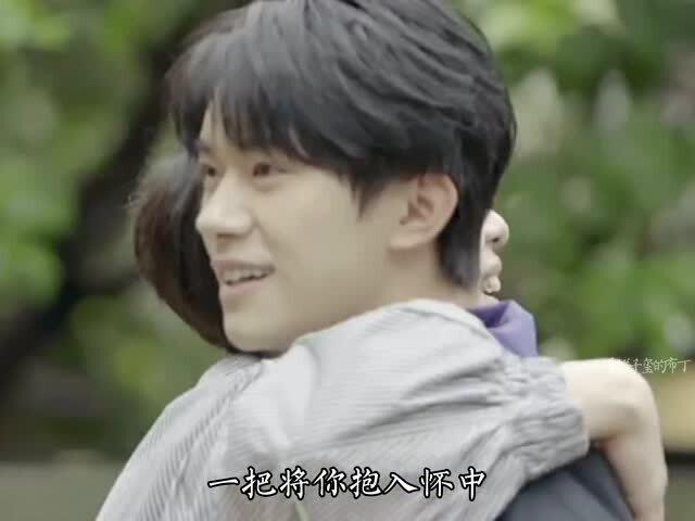 娱乐圈吃瓜talk易烊千玺,娱乐圈的瓜田，他的成长与蜕变  第3张